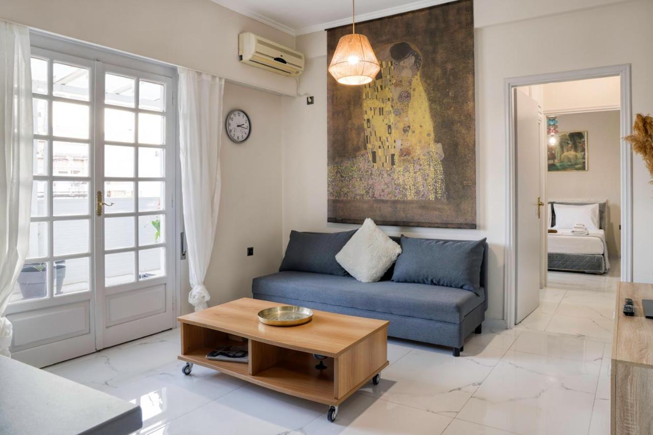 The Terrace Kiss Apartment *